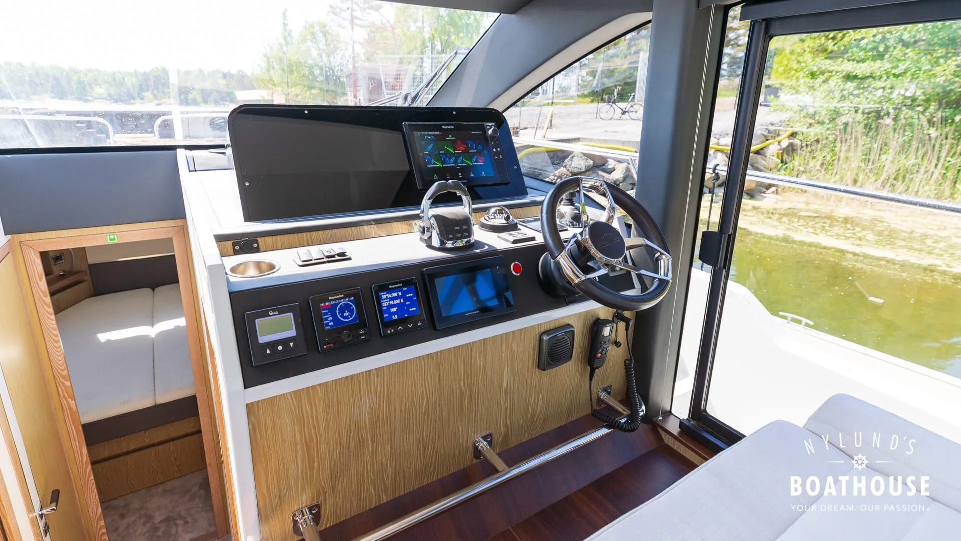 Sealine F430 - Image 51