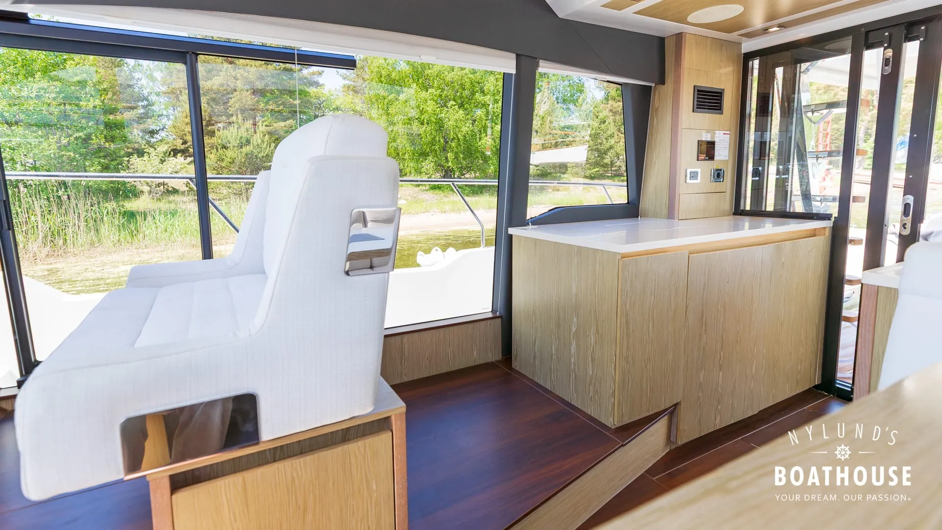 Sealine F430 - Image 39