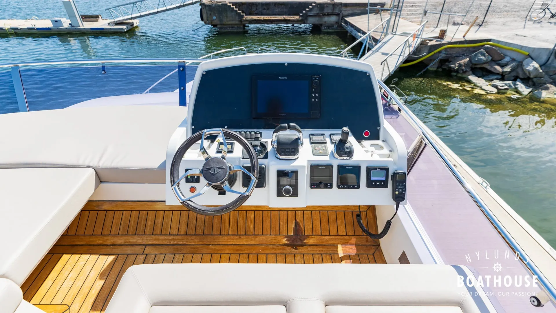 Sealine F430 - Image 103