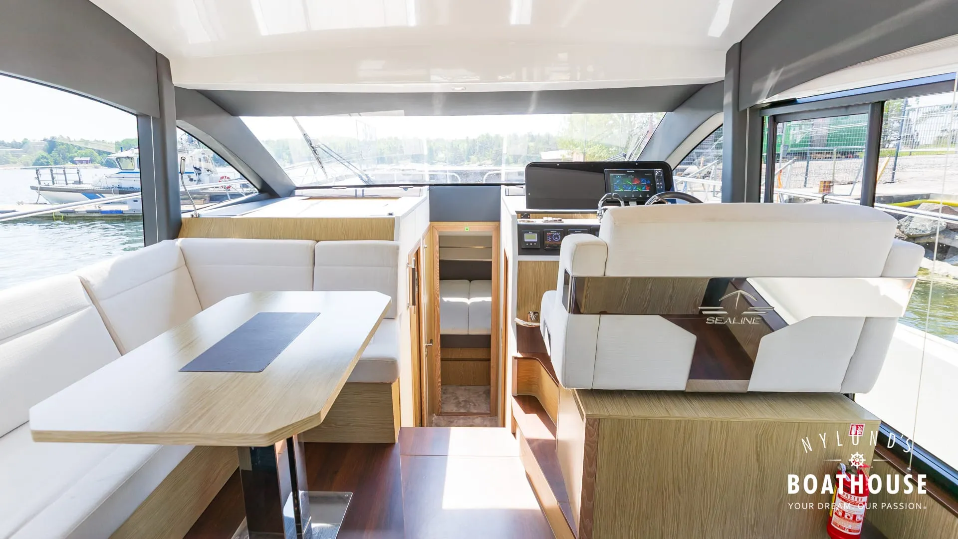 Sealine F430 - Image 34