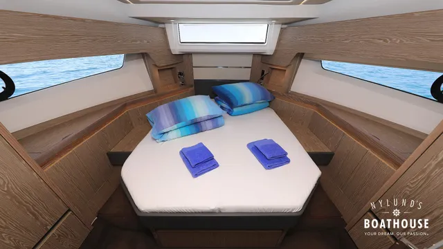 Sealine F430 — Interior