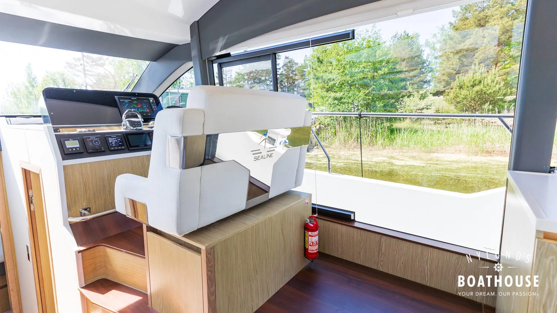 Sealine F430 - Image 35