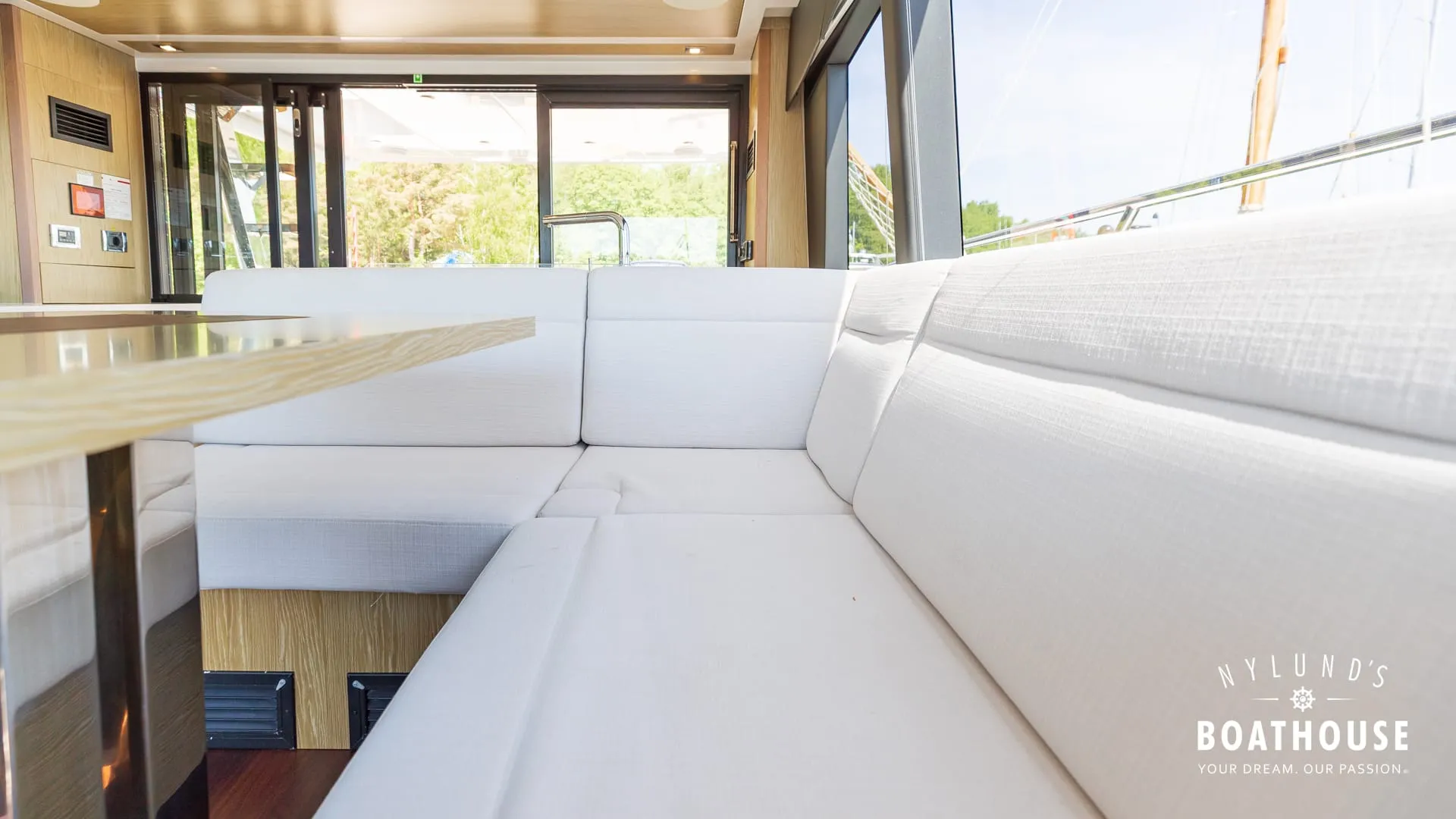 Sealine F430 - Image 42