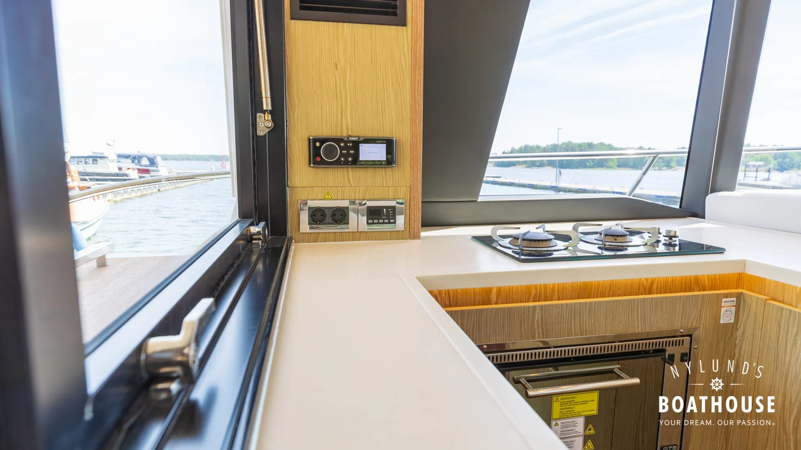 Sealine F430 - Image 27