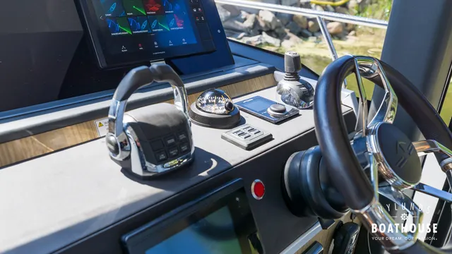 Sealine F430