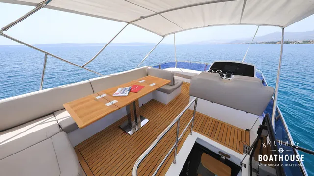 Sealine F430 — Exterior