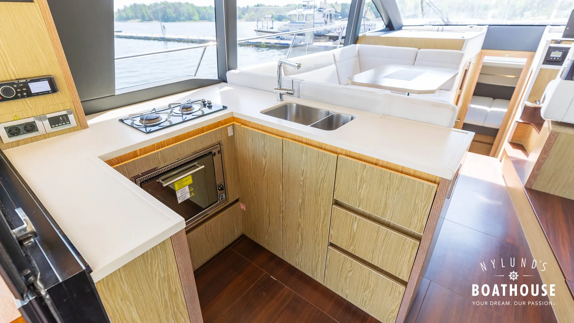 Sealine F430 - Image 130