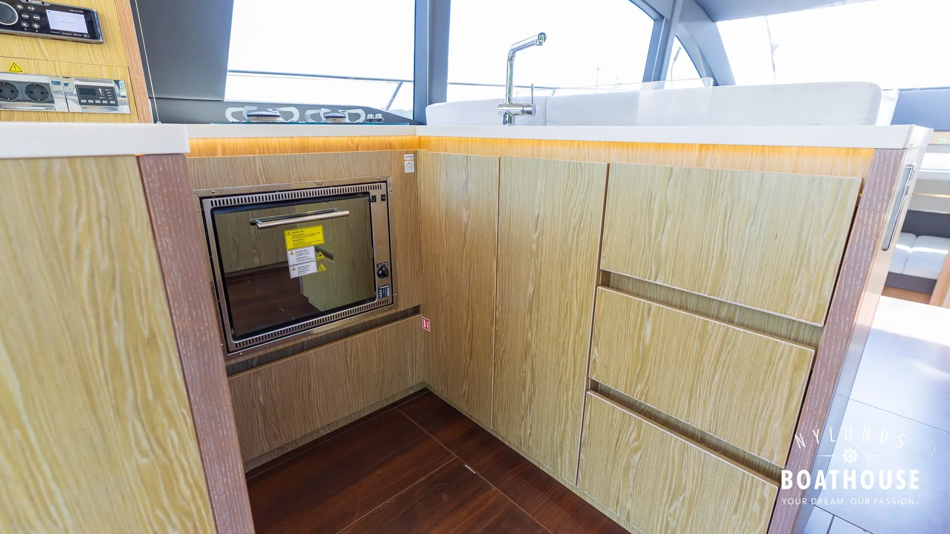 Sealine F430 - Image 26