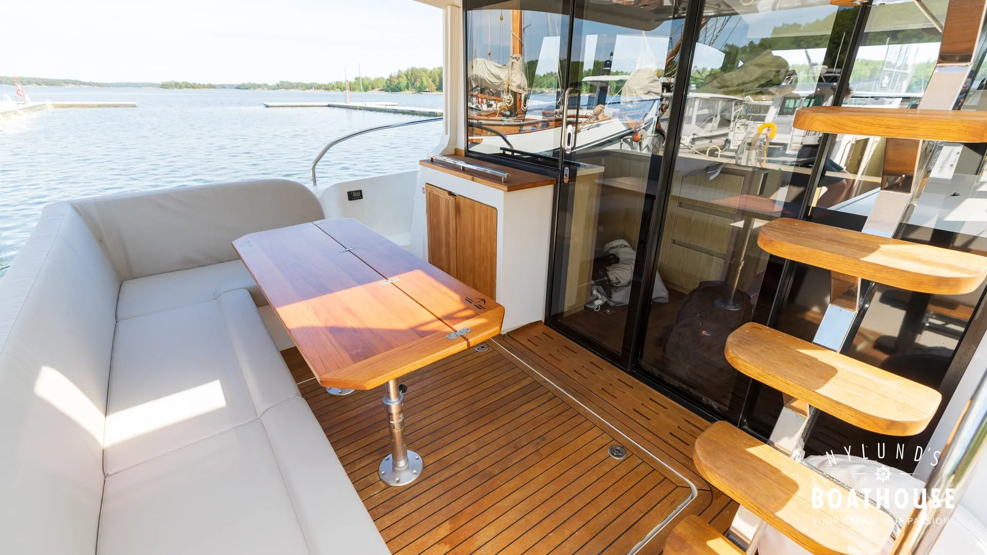 Sealine F430 - Image 102