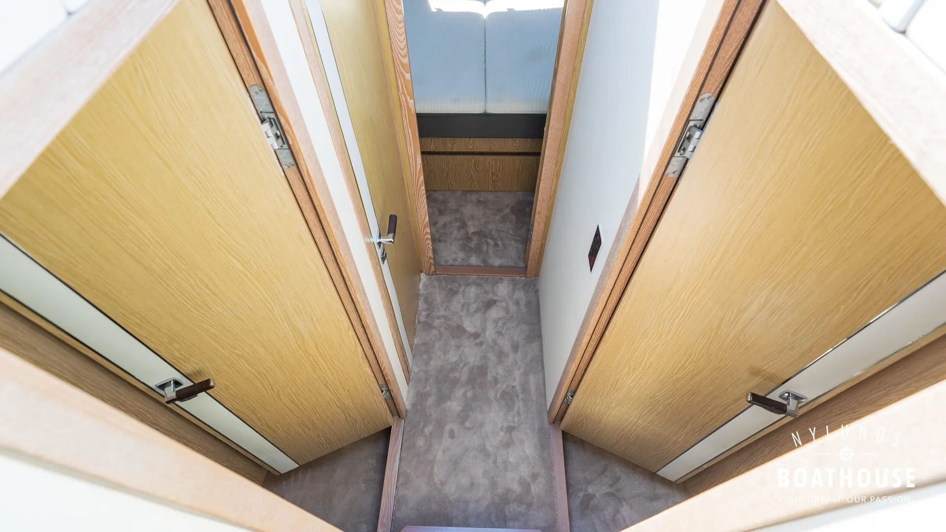 Sealine F430 - Image 64