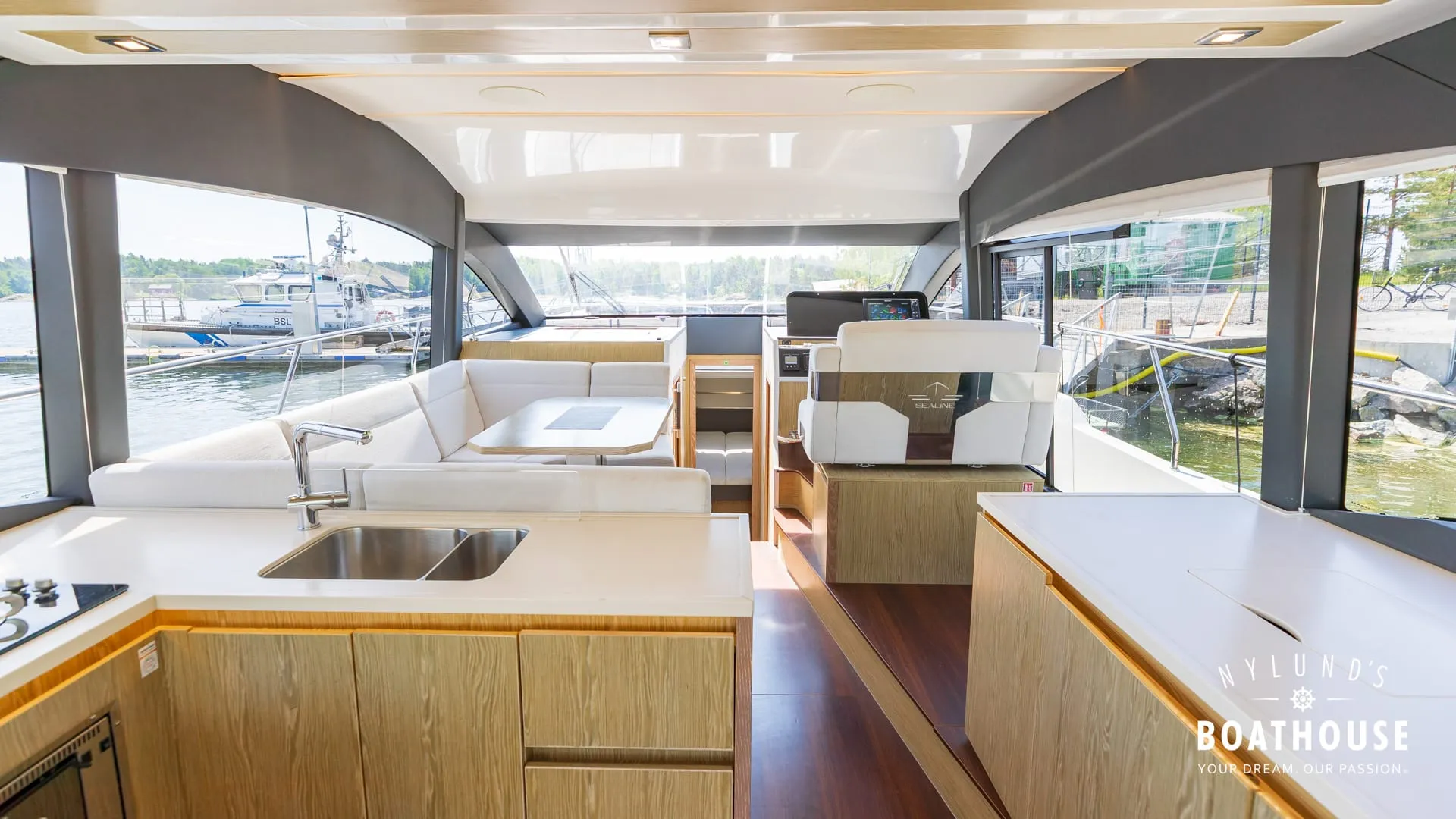 Sealine F430 - Image 131