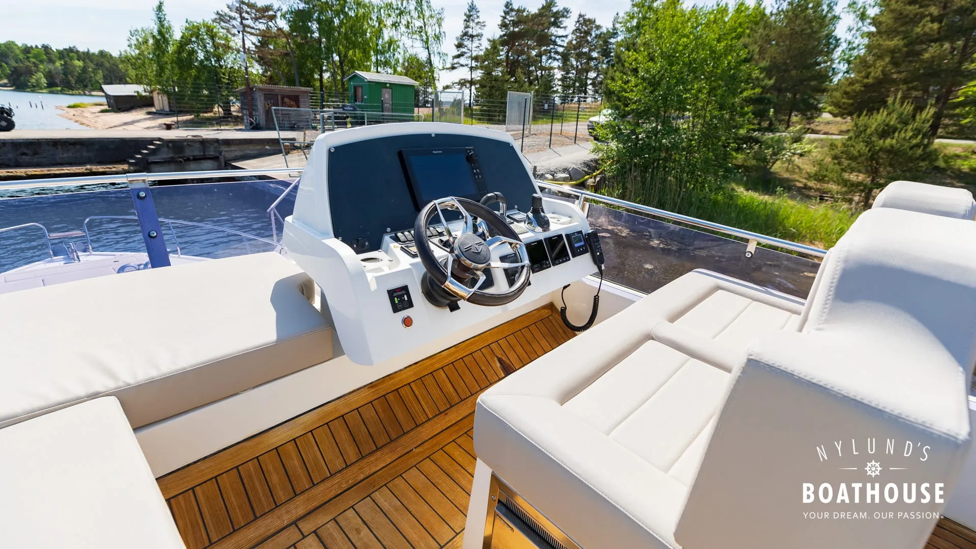 Sealine F430 - Image 124