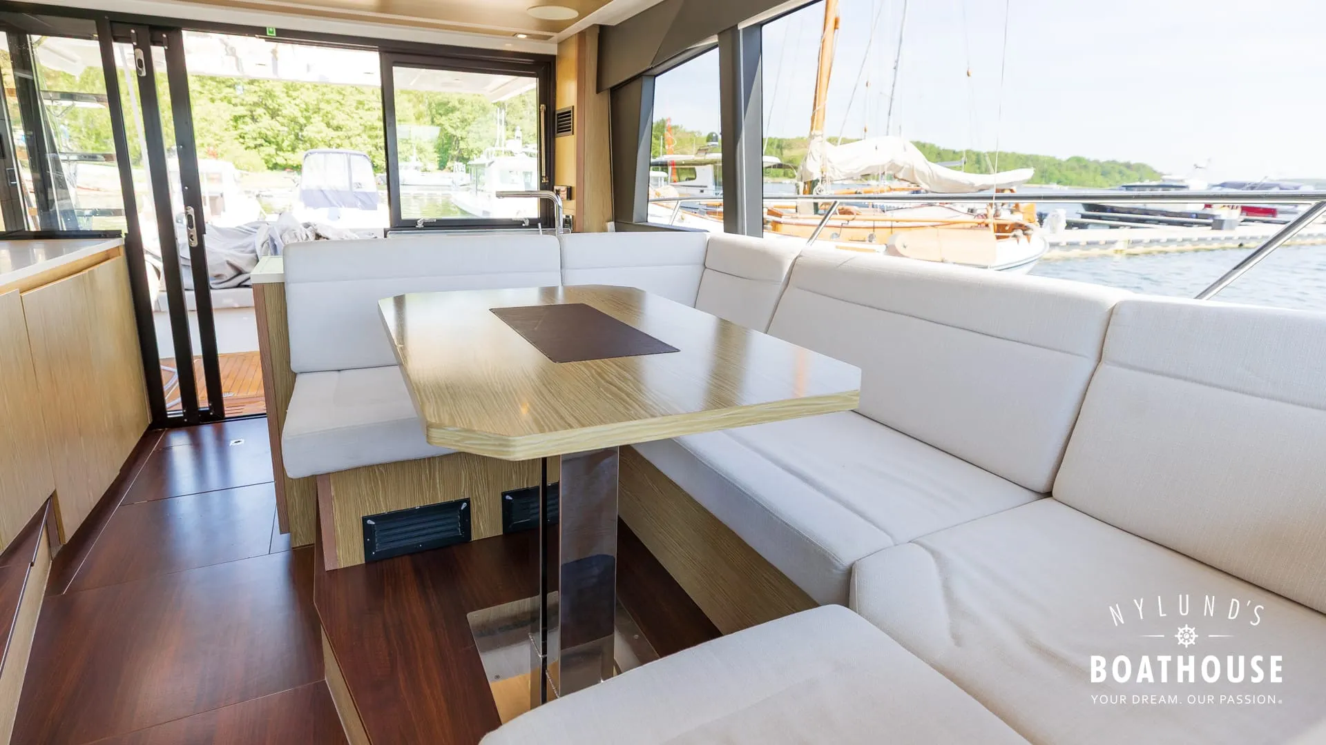 Sealine F430 - Image 61