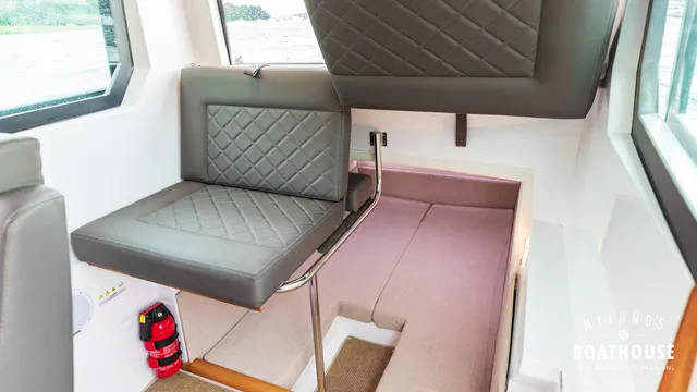 Axopar 28 AC