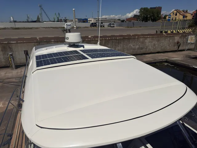 Marex 375 Marex — Ulkopuoli