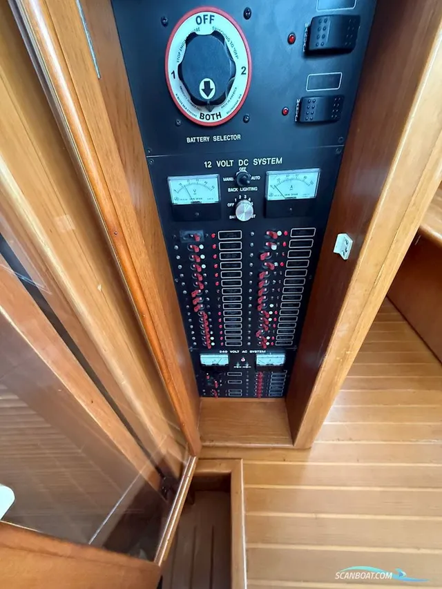 Halvorse 32 Gourmet Cruiser - Image 21