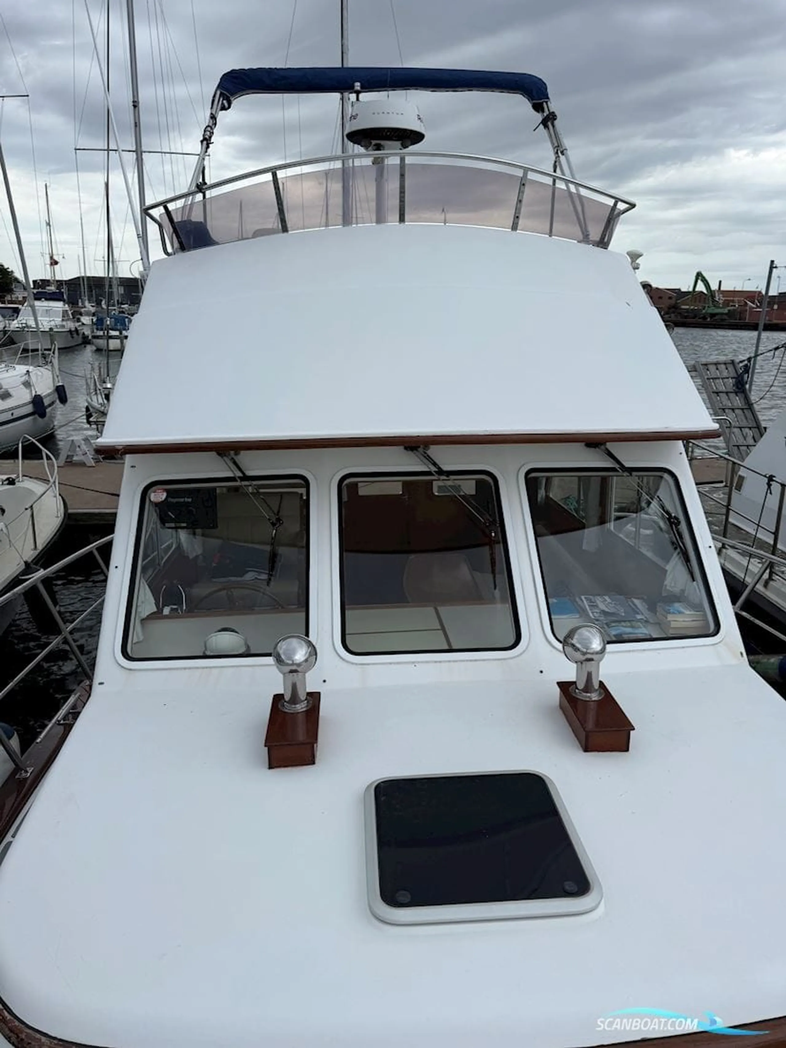 Halvorsen 32 Gourmet Cruiser - Image 5