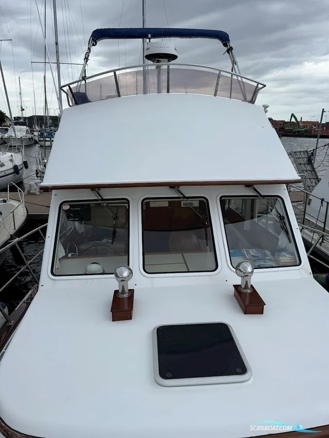 Halvorse 32 Gourmet Cruiser - Image 5