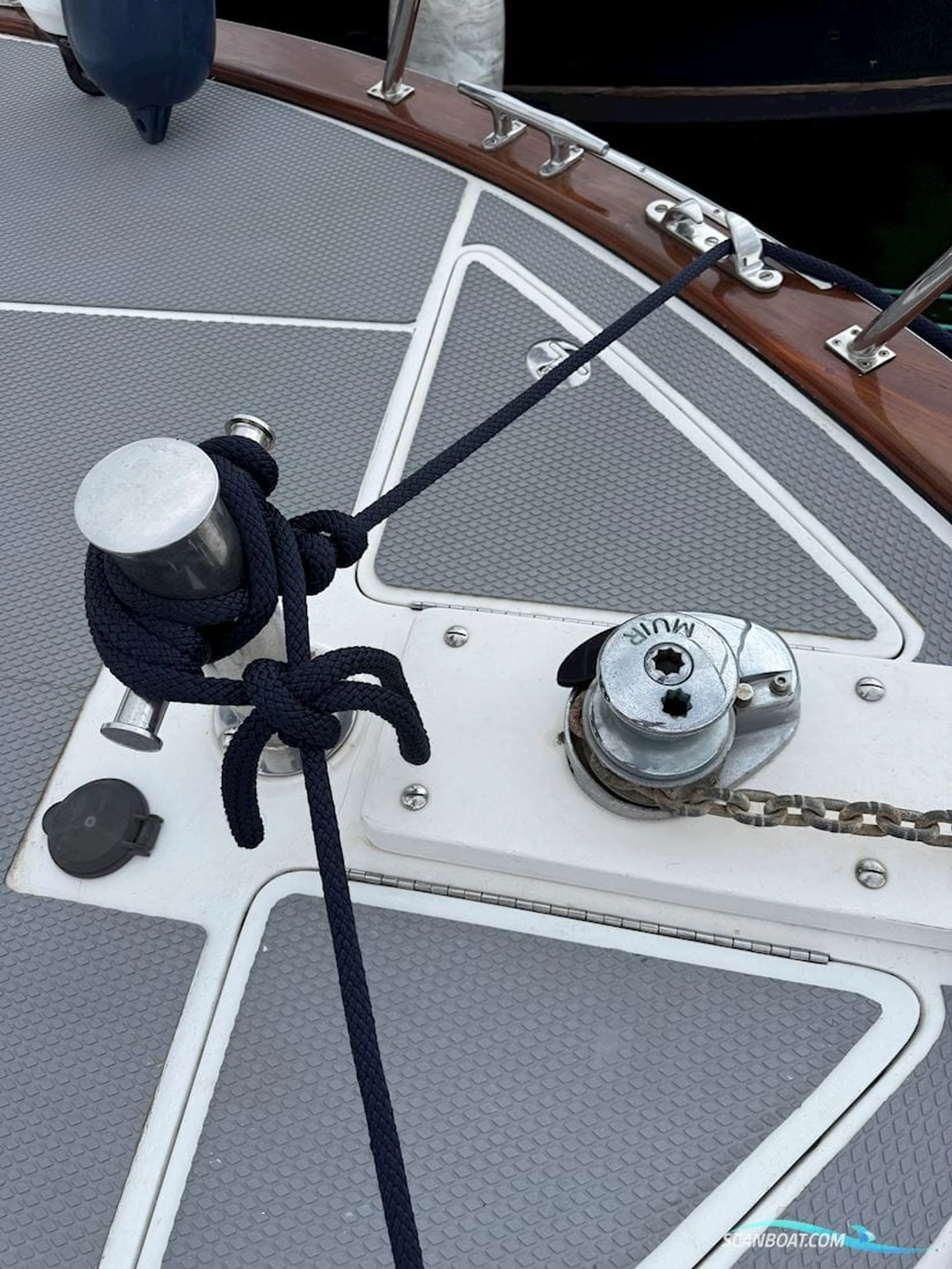 Halvorsen 32 Gourmet Cruiser - Image 6