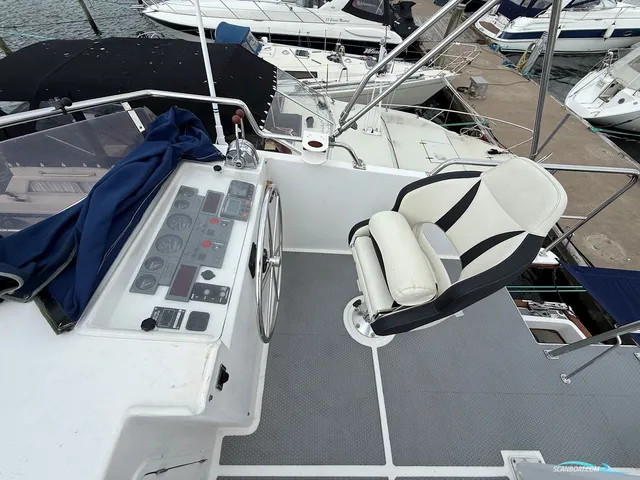 Halvorse 32 Gourmet Cruiser - Image 8