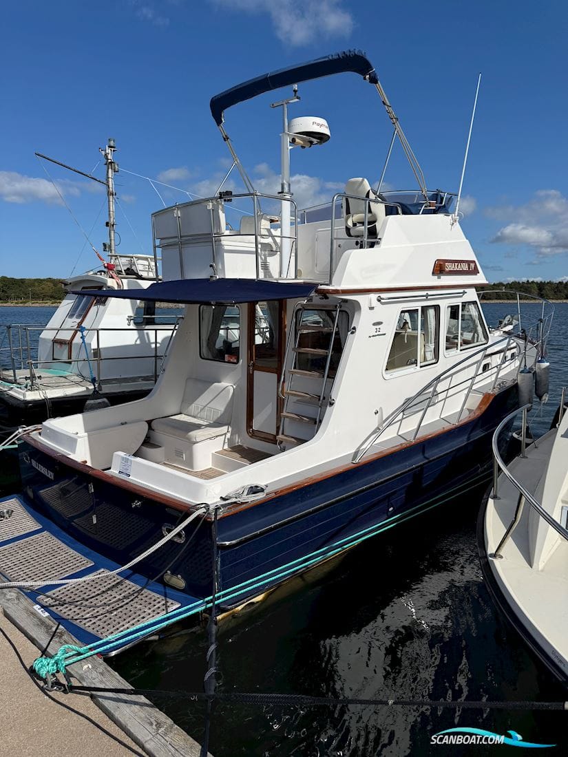 Halvorse 32 Gourmet Cruiser