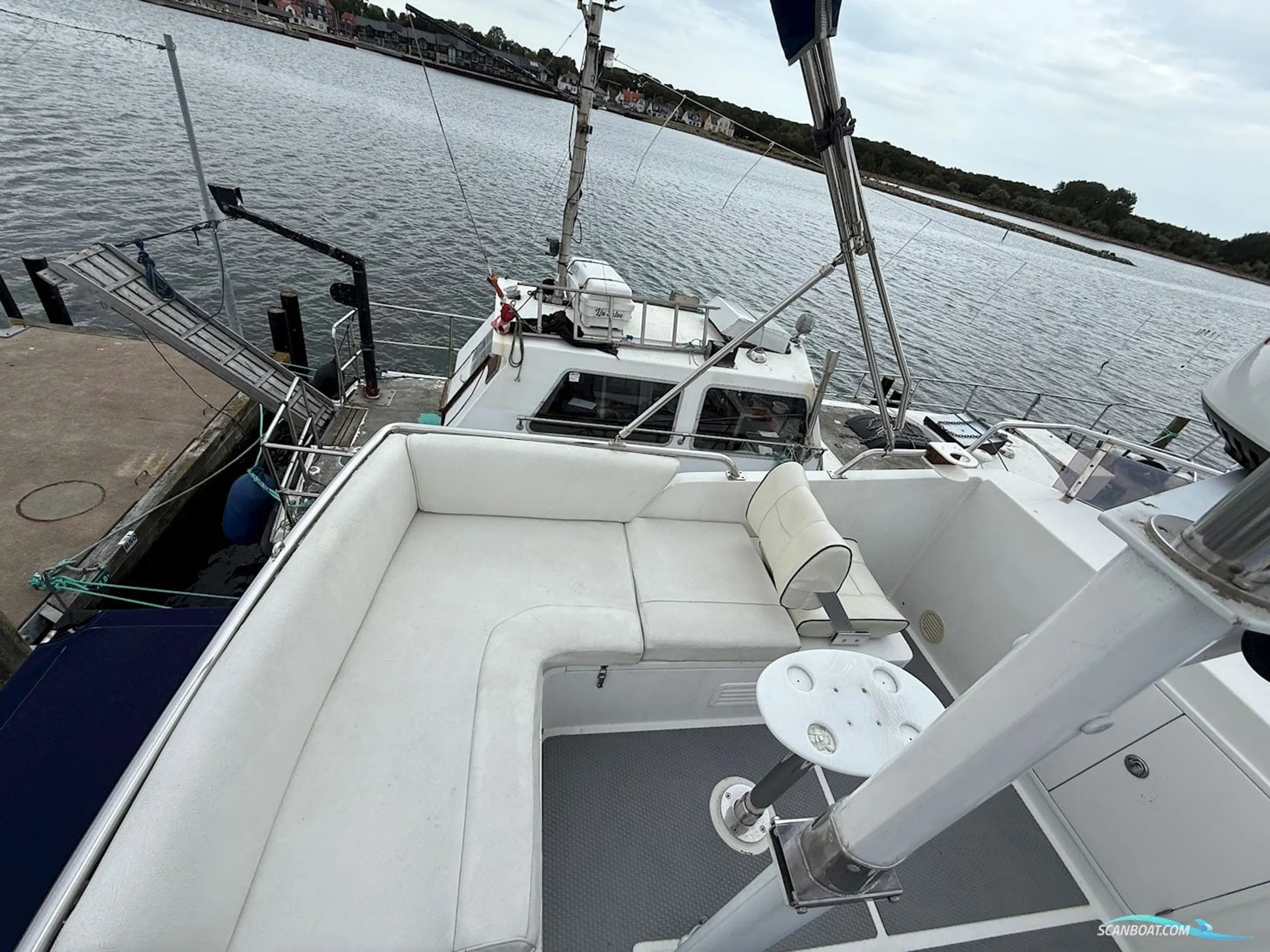 Halvorsen 32 Gourmet Cruiser - Image 9