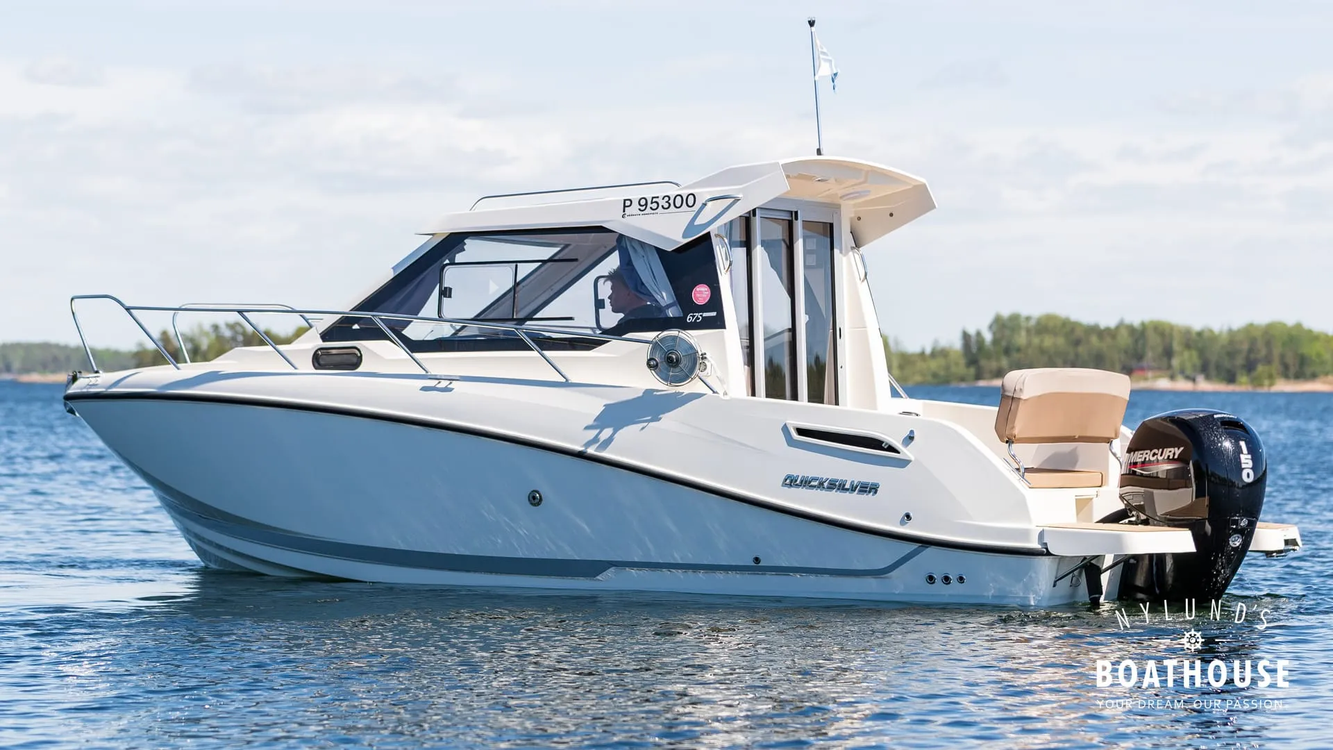 Quicksilver Activ 675 Weekend - Image 9