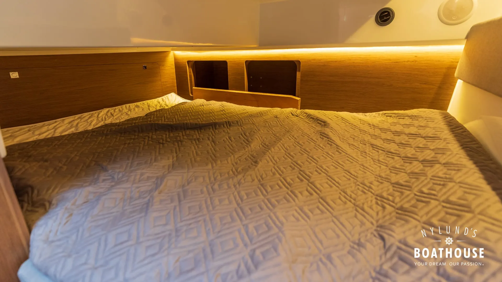 Jeanneau Merry Fisher 895 Cruiser - Image 34