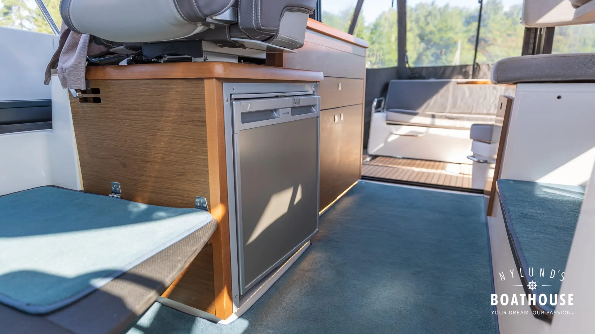 Jeanneau Merry Fisher 895 Cruiser - Image 30