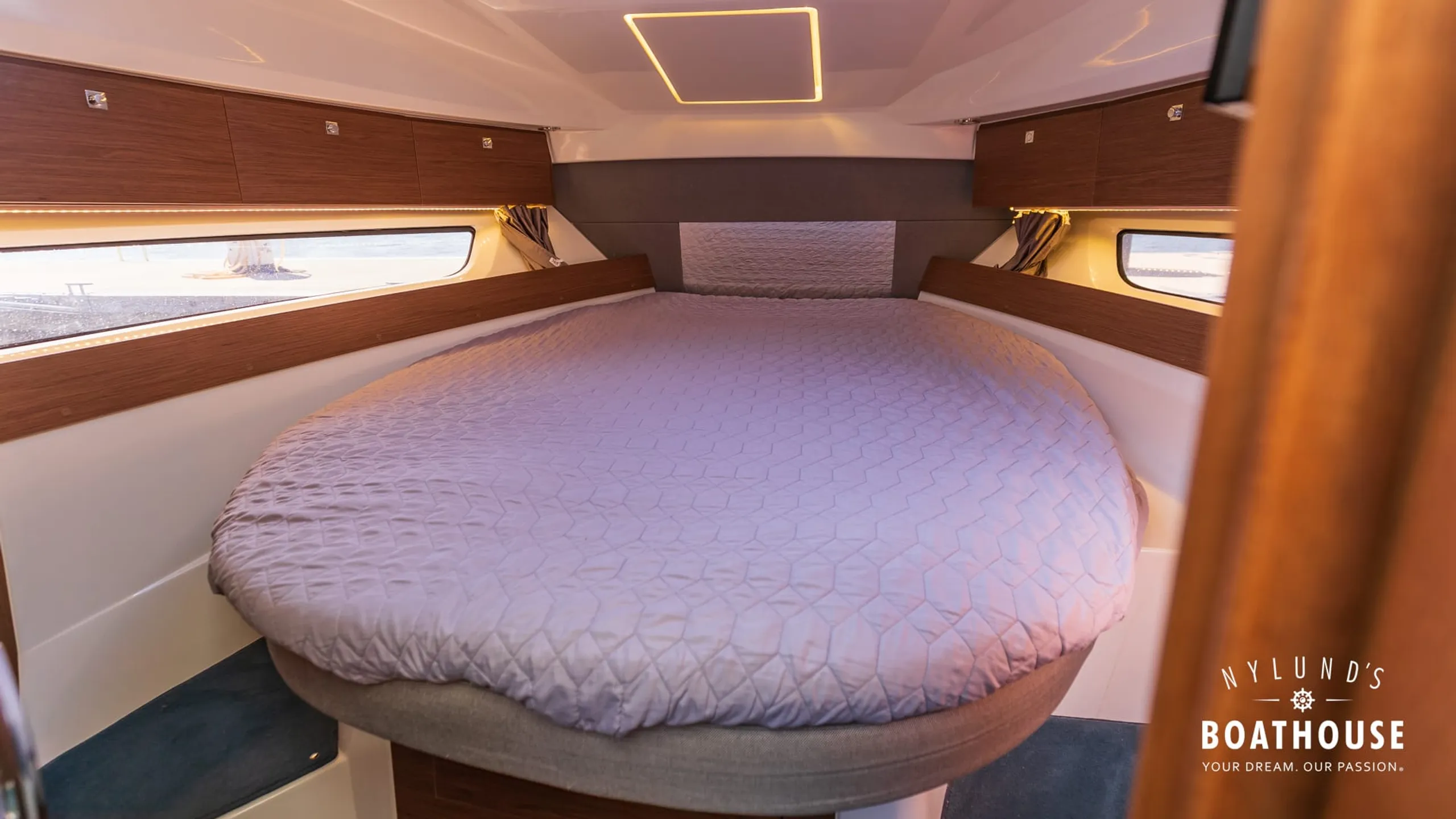 Jeanneau Merry Fisher 895 Cruiser - Image 26