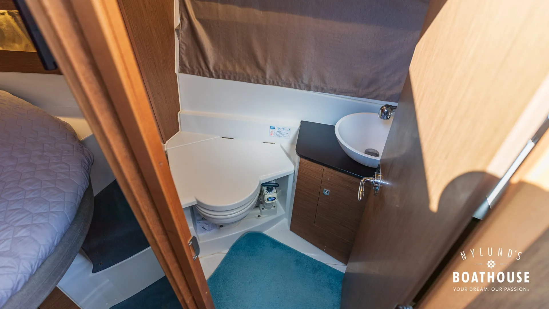 Jeanneau Merry Fisher 895 Cruiser - Image 25