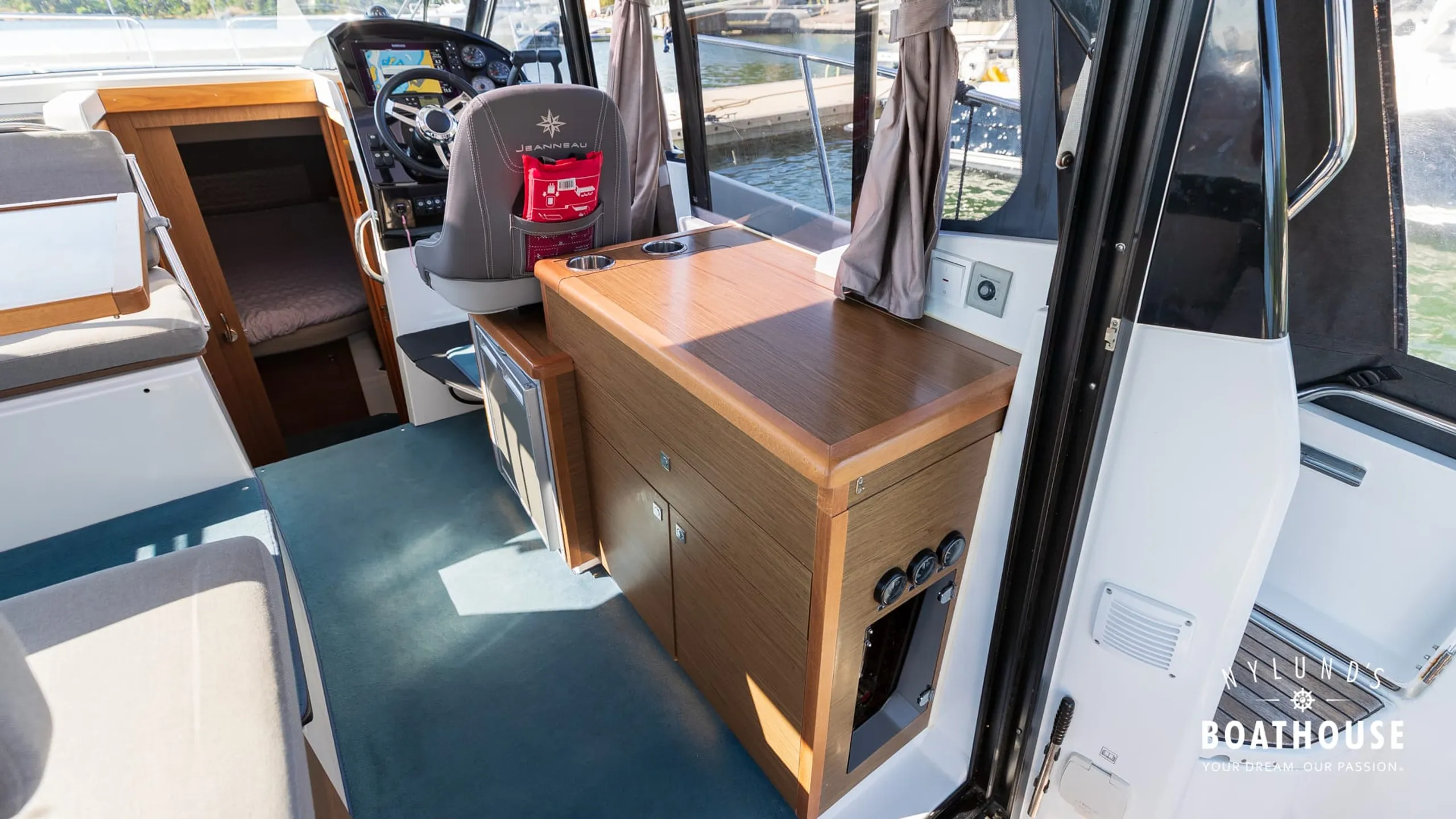 Jeanneau Merry Fisher 895 Cruiser - Image 68