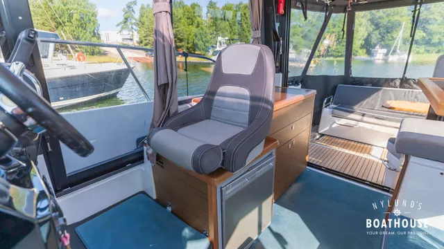 Jeanneau Merry Fisher 895 Cruiser — Ulkopuoli