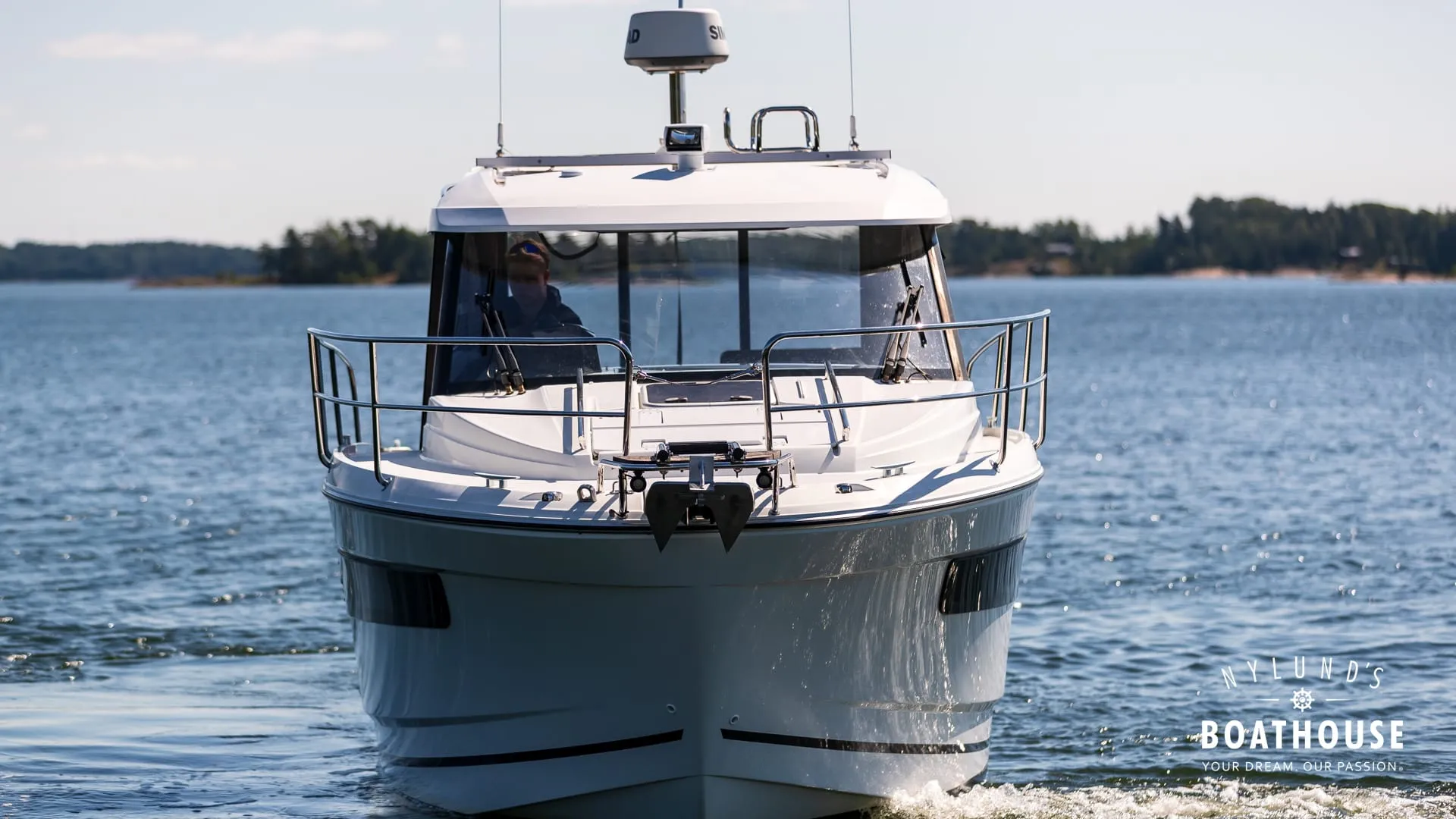 Jeanneau Merry Fisher 895 Cruiser - Image 6
