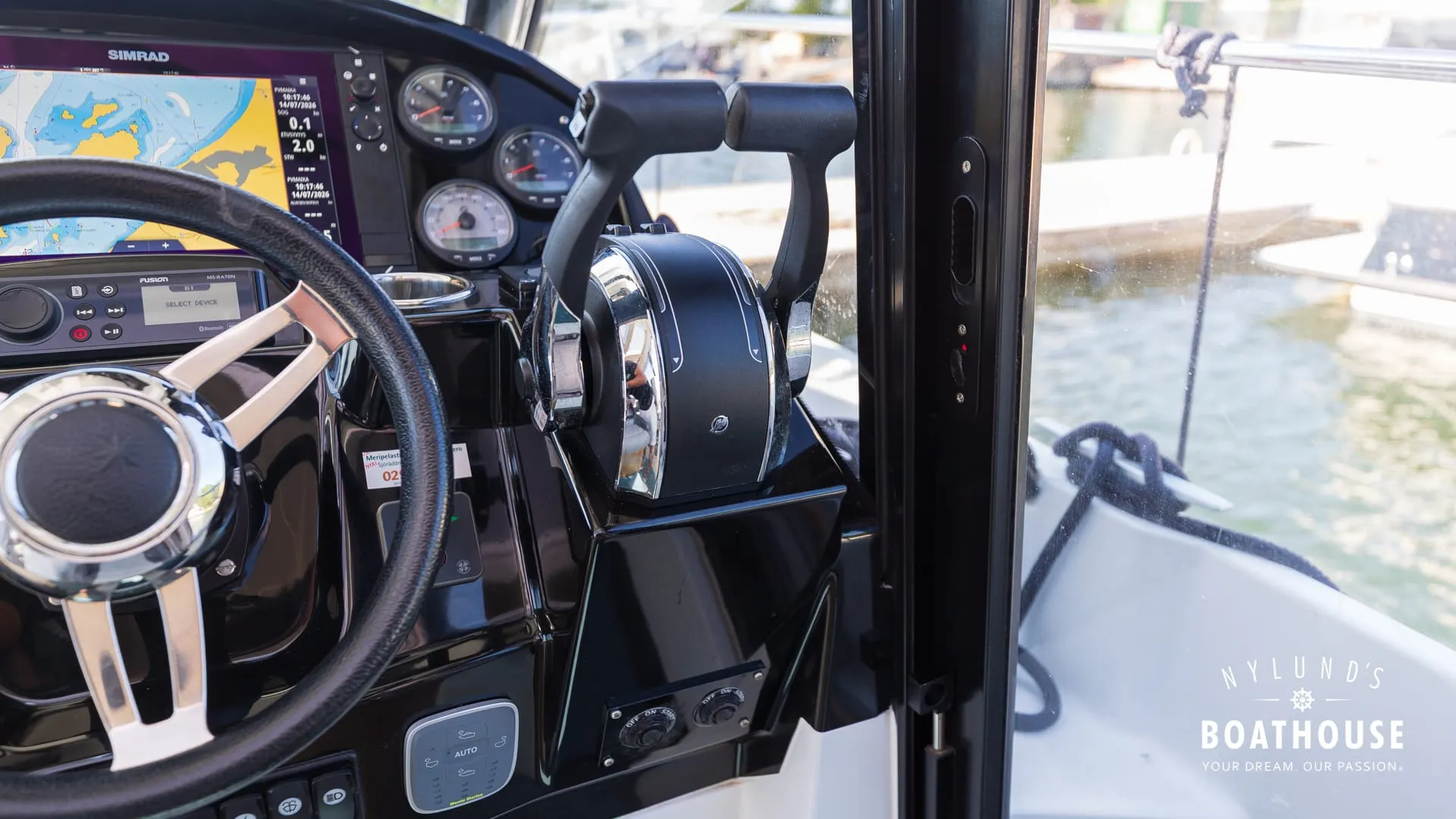 Jeanneau Merry Fisher 895 Cruiser - Image 18