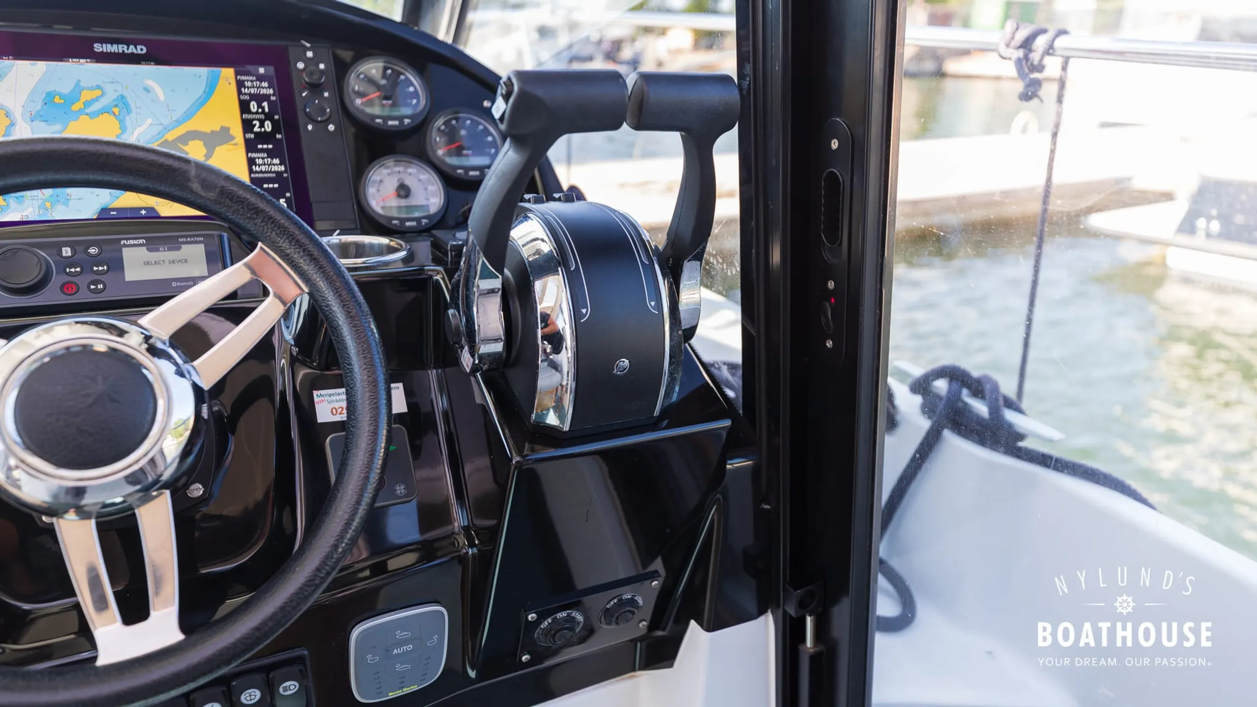 Jeanneau Merry Fisher 895 Cruiser - Image 18