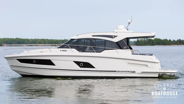 Grandezza 37 CA — Cruising