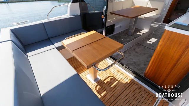 Grandezza 37 CA — Sisätilat