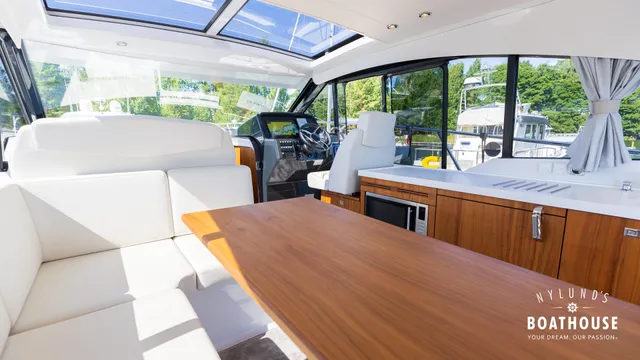 Grandezza 37 CA — Sisätilat