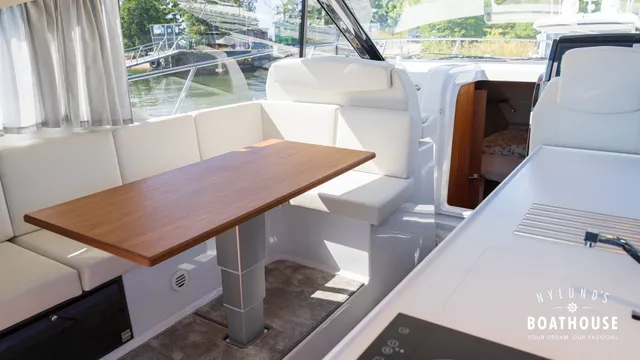 Grandezza 37 CA — Sisätilat