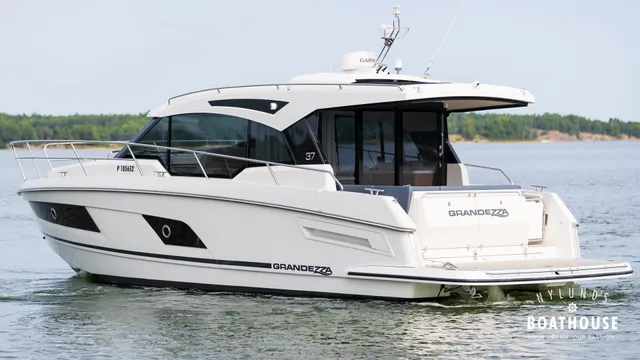 Grandezza 37 CA — Cruising