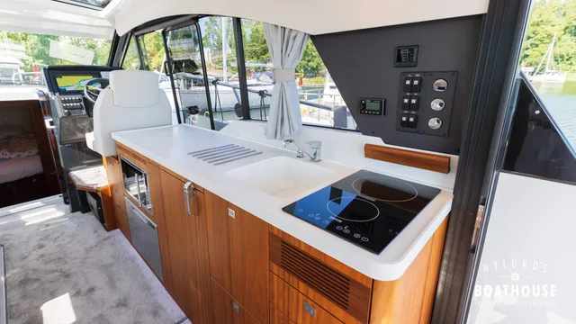 Grandezza 37 CA — Sisätilat