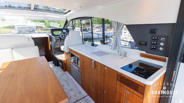 Grandezza 37 CA — Sisätilat