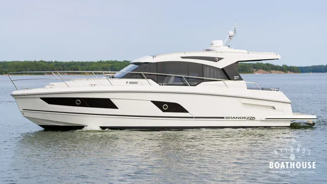 Grandezza 37 CA — Cruising