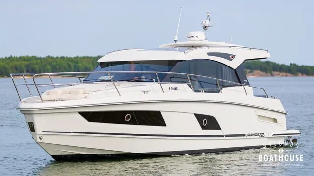 Grandezza 37 CA — Merellä