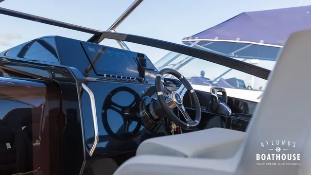 Beneteau Flyer 10 — Ulkopuoli