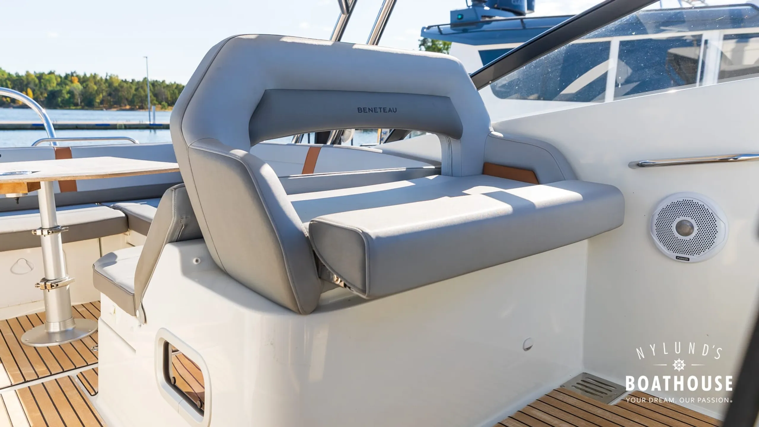 Beneteau Flyer 10 - Image 55
