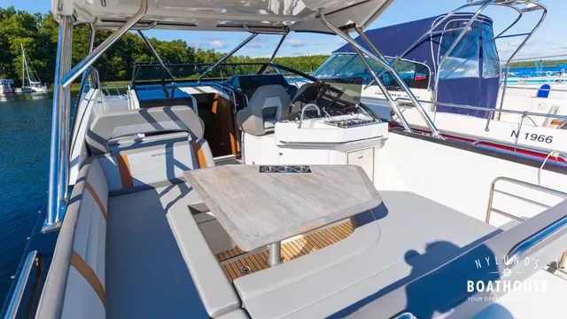 Beneteau Flyer 10 — Ulkopuoli