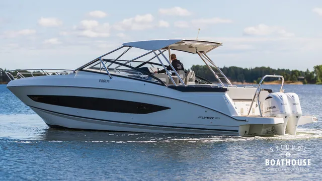 Beneteau Flyer 10 — Merellä