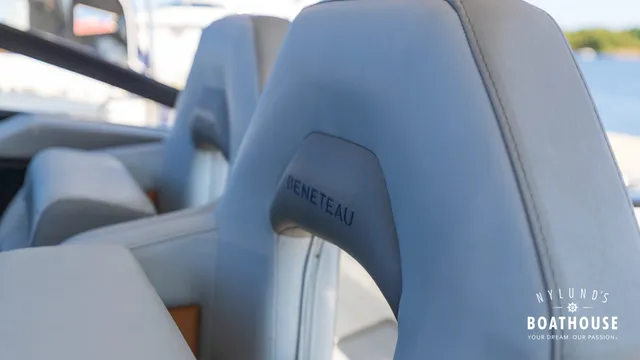 Beneteau Flyer 10